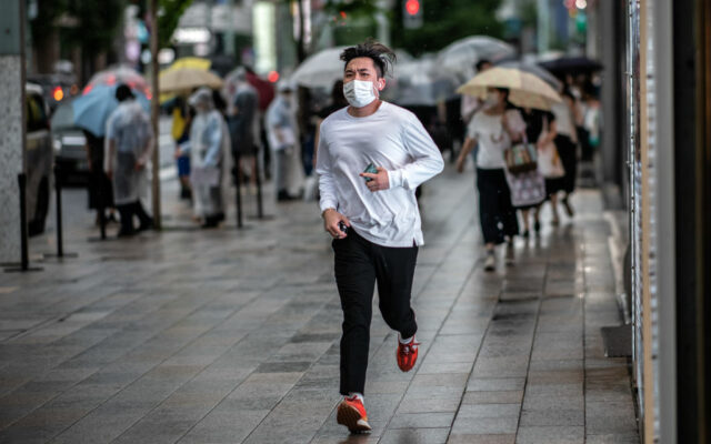 Should Athletes Who Socially Distance Outdoors Be Forced To Wear A Mask?